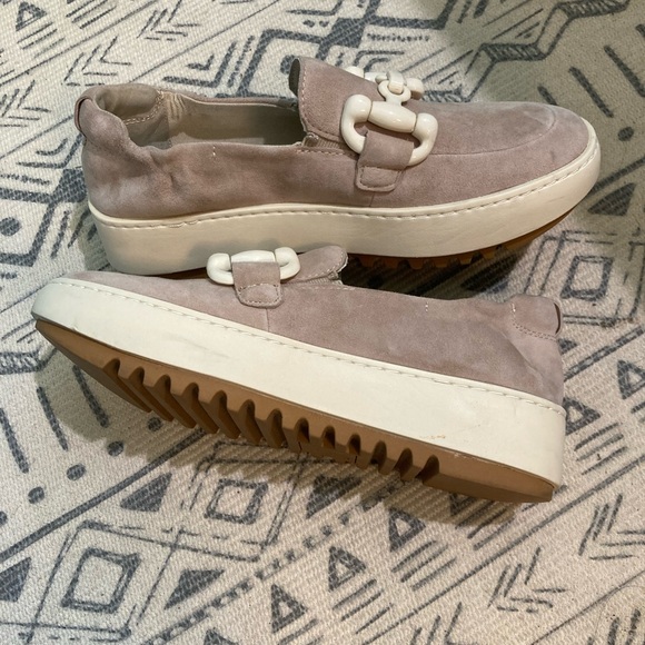 Dolce Vita Womens Andres Suede slip on loafers taupe size 7.5 - Picture 2 of 7
